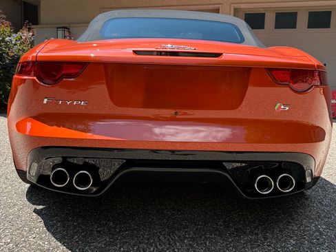 Used 2014 Jaguar F-TYPE S RWD image 4
