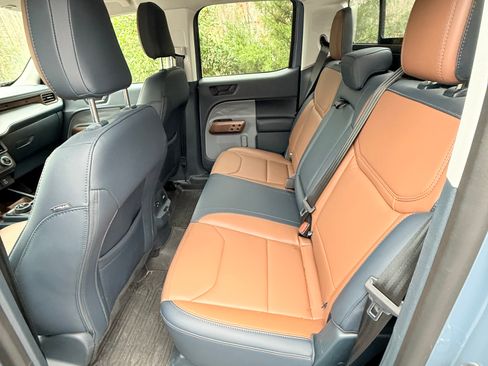 Used 2024 Ford Maverick Lariat image 10