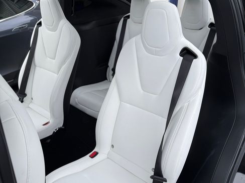 Used 2021 Tesla Model X Long Range image 5