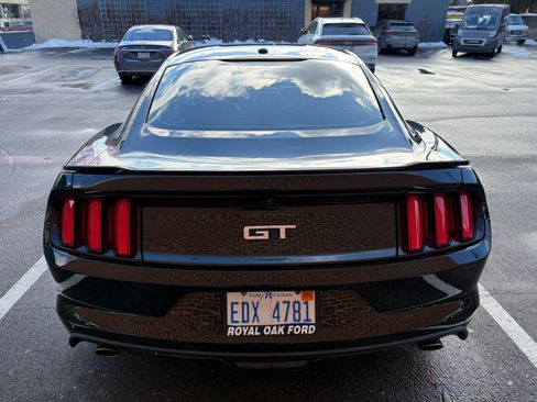 Used 2017 Ford Mustang GT Premium w/ Equipment Group 401A image 8