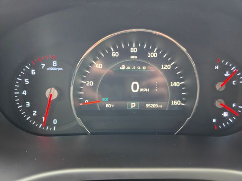 Used 2017 Kia Sorento LX w/ LX Convenience Package image 10