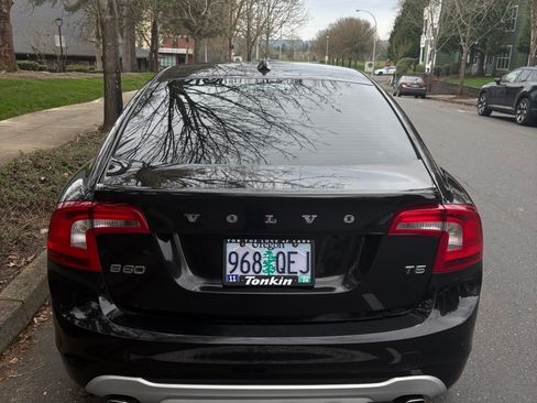 Used 2012 Volvo S60 T5 image 4