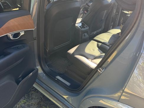 Used 2023 Volvo XC90 T8 Plus w/ Protection Package Premier AWD/4WD image 8