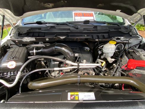 Used 2019 RAM 1500 Big Horn AWD/4WD image 12