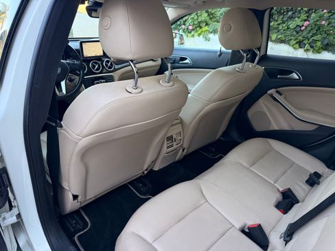 Used 2015 Mercedes-Benz GLA 250 4MATIC image 13