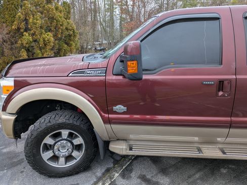 Used 2011 Ford F250 King Ranch w/ FX4 Off Road Pkg image 2