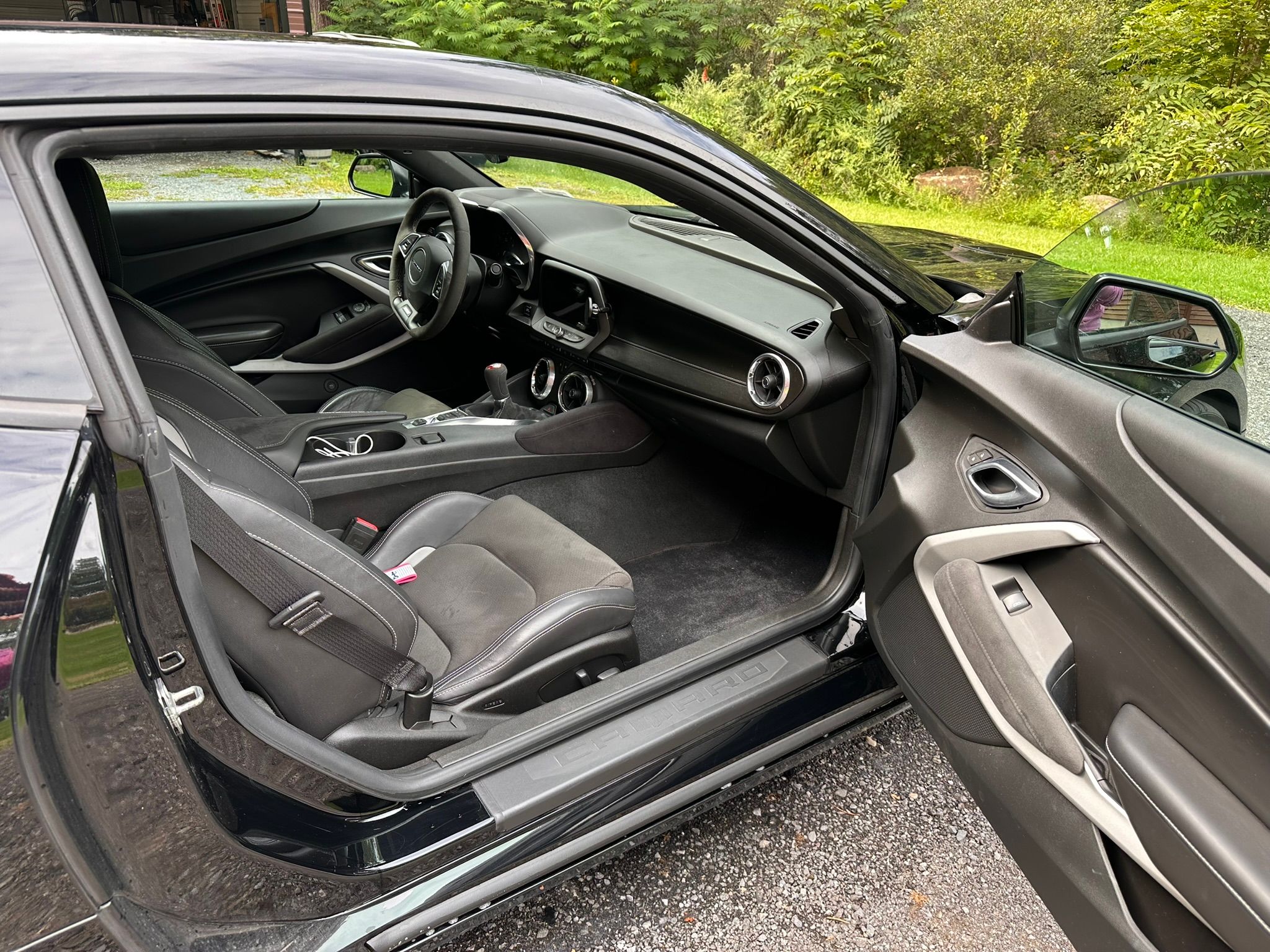 Used 2018 Chevrolet Camaro SS RWD image 10