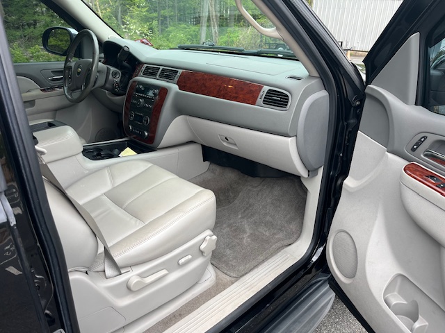 Used 2013 Chevrolet Tahoe LT w/ All-Star Edition AWD/4WD image 7