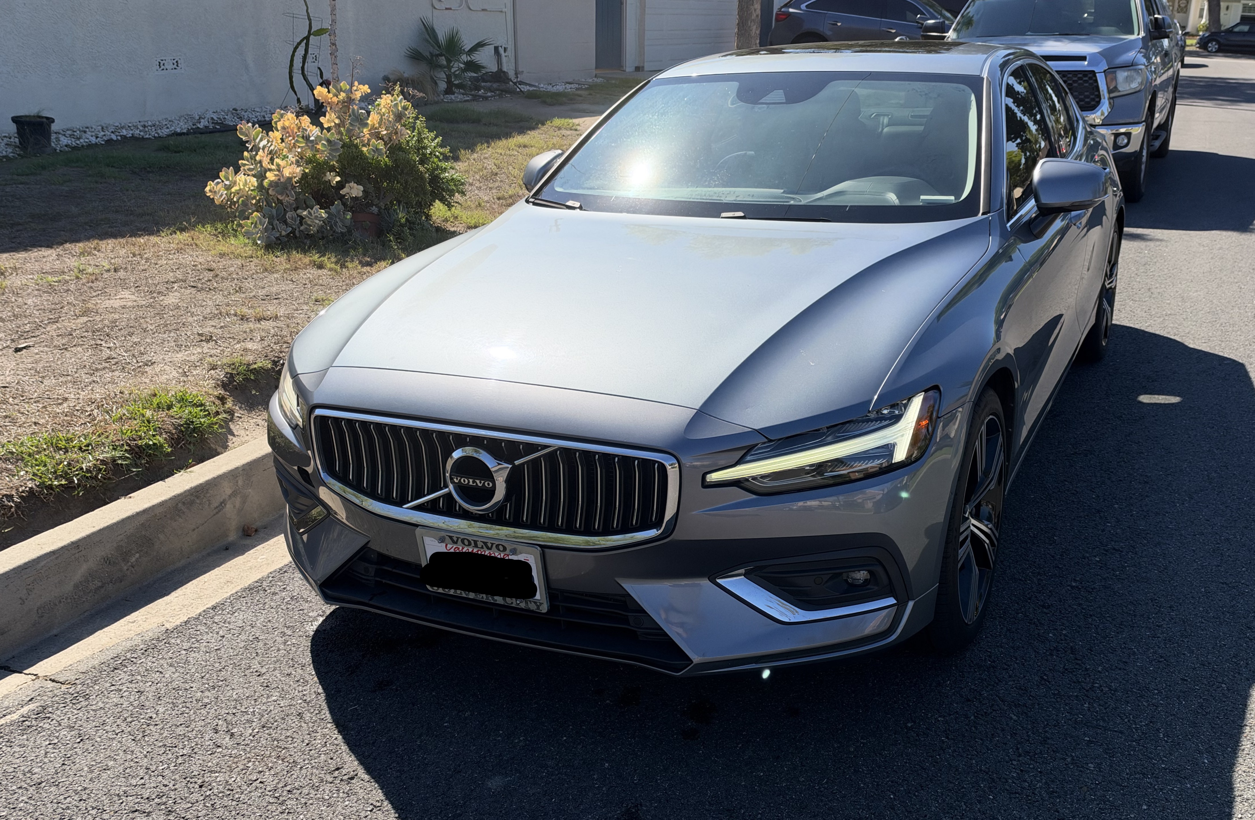 Used 2019 Volvo S60 T6 Inscription AWD/4WD image 1