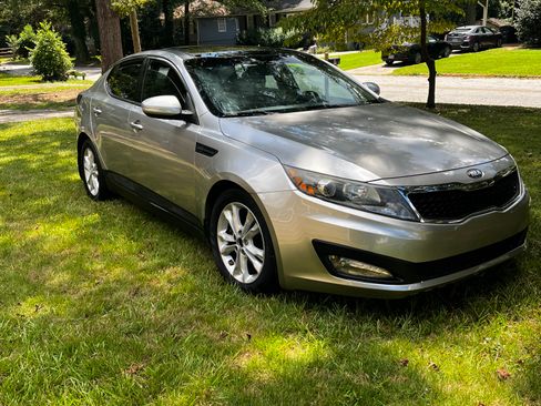 Used 2013 Kia Optima EX w/ Premium Pkg FWD image 1