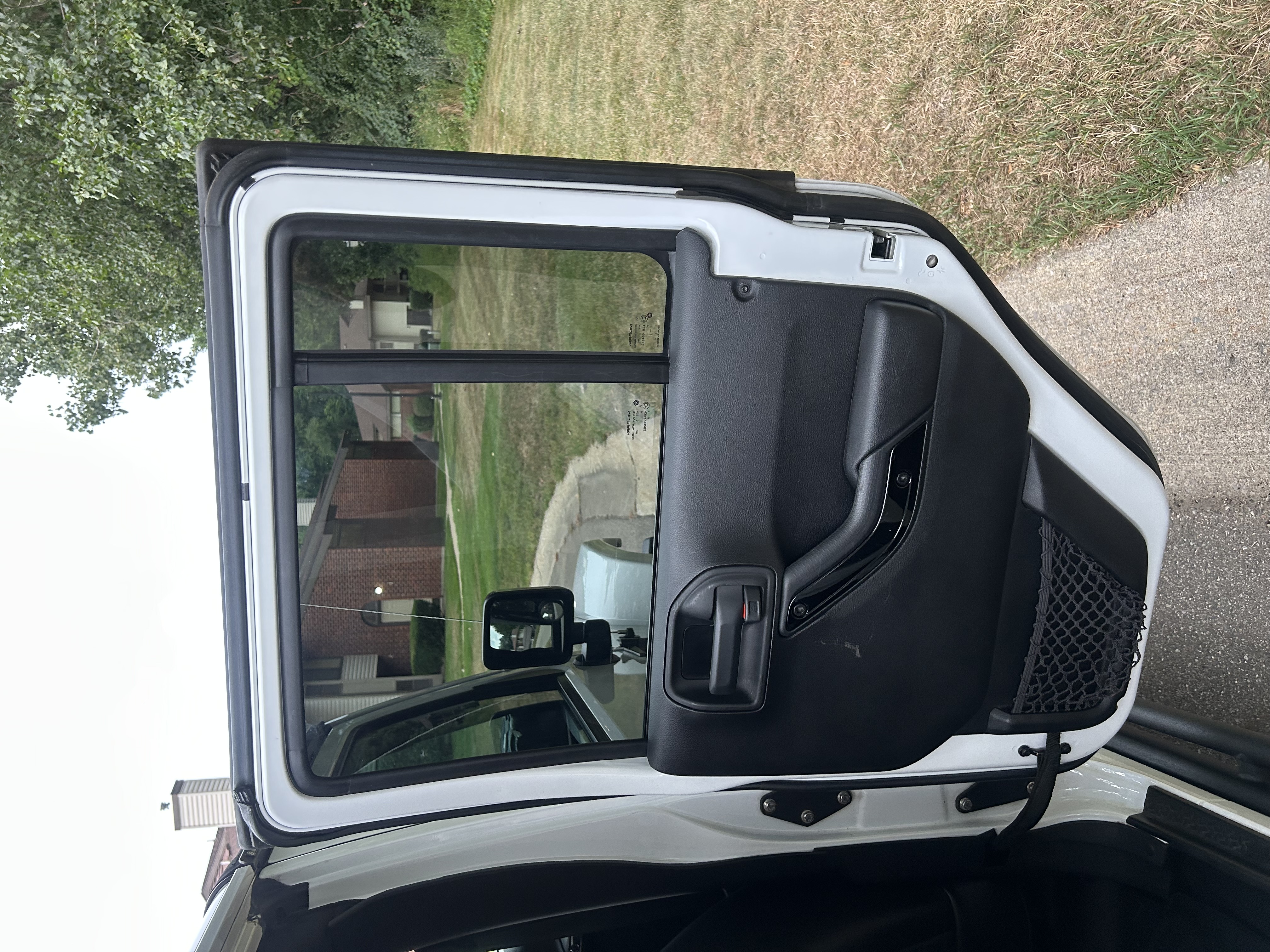 Used 2015 Jeep Wrangler Unlimited Sahara AWD/4WD image 20