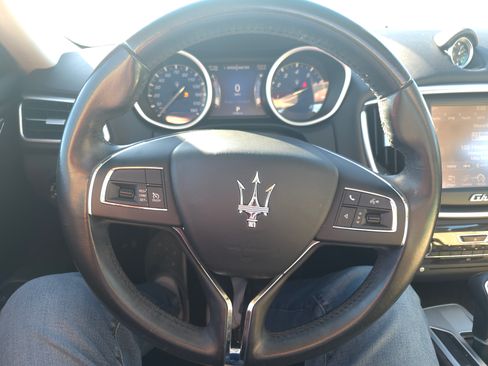 Used 2015 Maserati Ghibli image 10