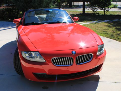 Used 2007 BMW Z4 3.0si image 8