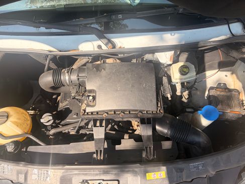 Used 2013 Mercedes-Benz Sprinter 2500 image 19