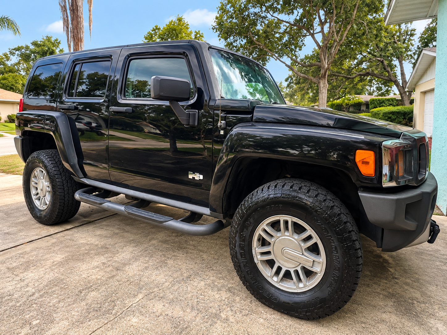 Used 2008 HUMMER H3 Luxury AWD/4WD image 2
