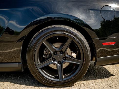 Used 2010 Ford Mustang GT Premium RWD image 15