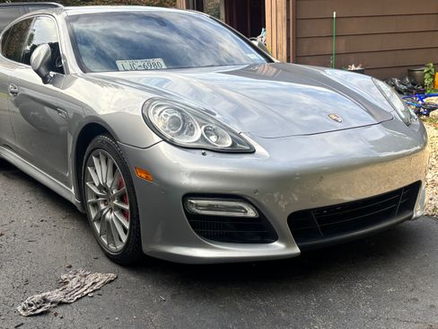 Used 2011 Porsche Panamera Turbo image 8