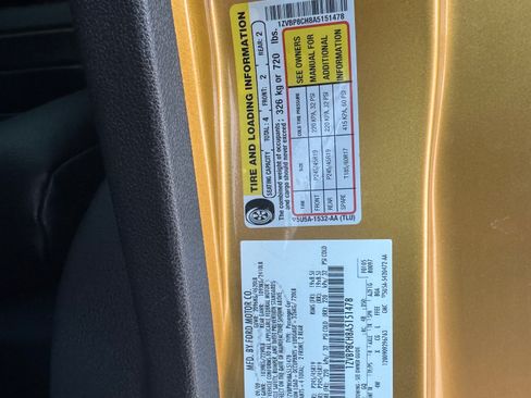 Used 2010 Ford Mustang GT Premium image 14