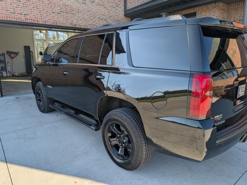 Used 2019 Chevrolet Tahoe LT image 10