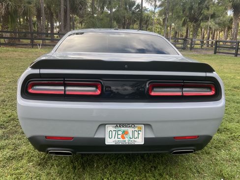 Used 2022 Dodge Challenger SXT w/ Blacktop Package image 5
