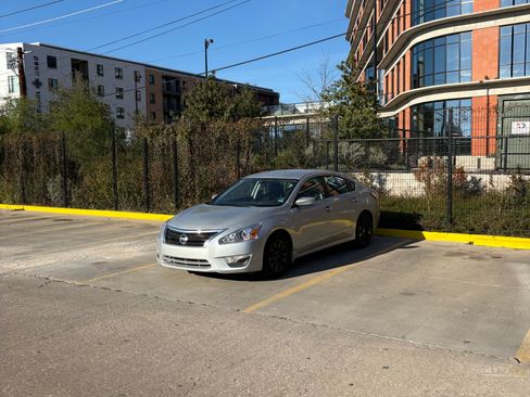 Used 2015 Nissan Altima 2.5 S w/ Power Driver Seat Package image 1