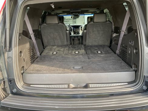 Used 2016 Cadillac Escalade Platinum AWD/4WD image 8