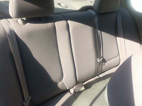 Used 2007 Chevrolet Malibu LS image 11