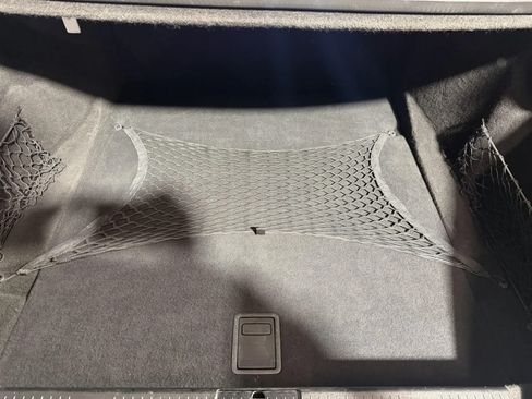 Used 2011 Mercedes-Benz S 550 image 16