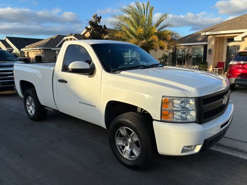 Used 2013 Chevrolet Silverado 1500 W/T image 4