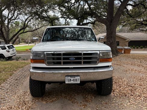 Used 1994 Ford Bronco image 4