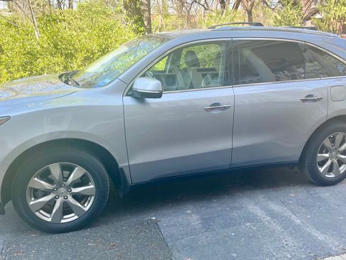 Used 2016 Acura MDX SH-AWD image 2