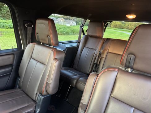 Used 2015 Ford Expedition EL King Ranch AWD/4WD image 19