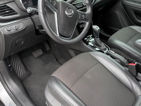 Used 2018 Buick Encore Preferred image 6