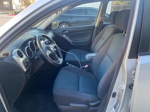 Used 2005 Toyota Matrix XR image 12