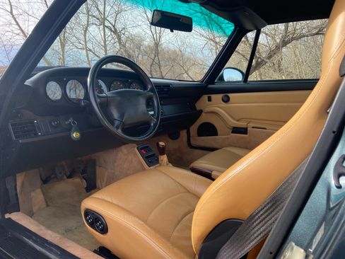 Used 1995 Porsche 911 Carrera image 8
