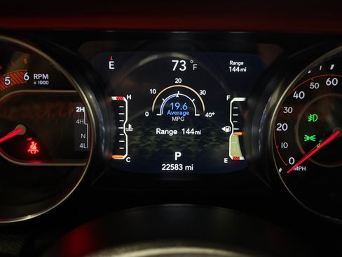 Used 2021 Jeep Gladiator Rubicon AWD/4WD image 12