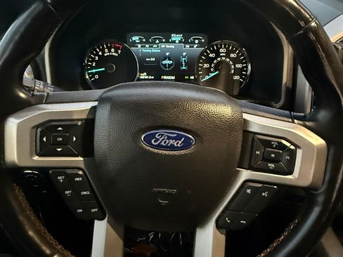 Used 2019 Ford F150 Platinum image 8
