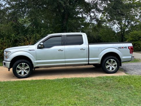 Used 2016 Ford F150 Platinum w/ Equipment Group 701A Luxury AWD/4WD image 23