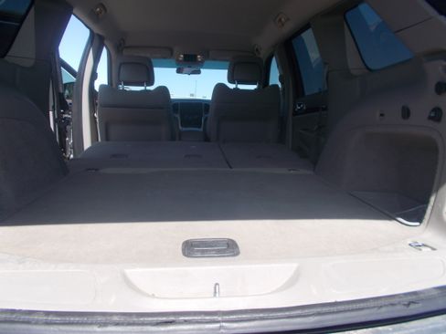 Used 2011 Jeep Grand Cherokee Laredo image 10