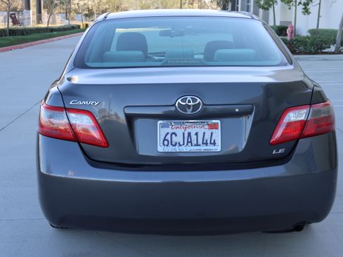 Used 2008 Toyota Camry LE image 8