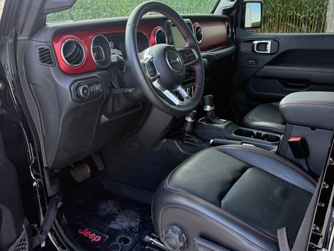 Used 2021 Jeep Wrangler Unlimited Rubicon w/ LED Lighting Group image 15