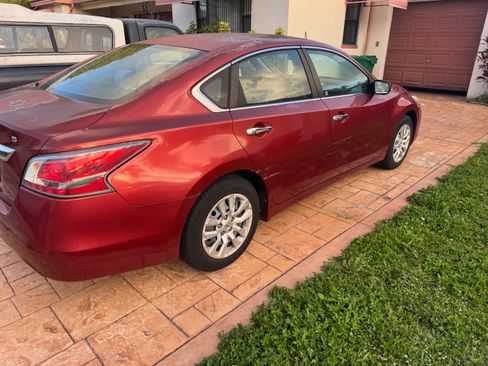 Used 2015 Nissan Altima 2.5 S w/ Power Driver Seat Package image 11