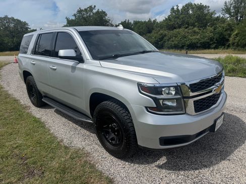 Used 2018 Chevrolet Tahoe 2WD w/ Remote Keyless Entry Package image 1