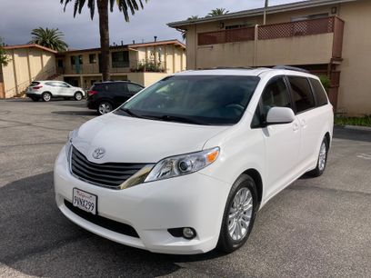 Used 2014 Toyota Sienna XLE