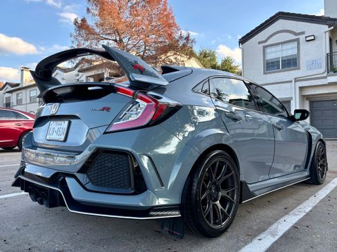 Used 2019 Honda Civic Type R image 6