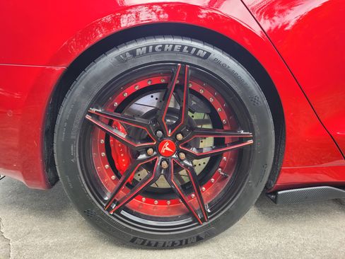 Used 2019 Tesla Model S Performance image 11