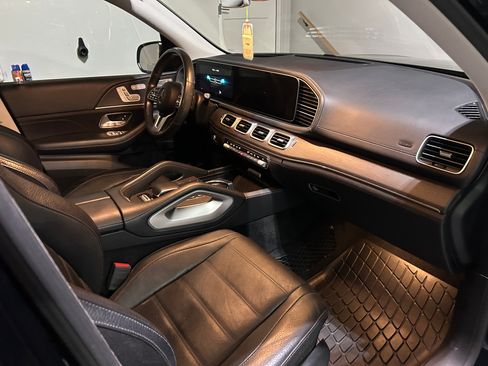 Used 2020 Mercedes-Benz GLS 450 4MATIC image 12