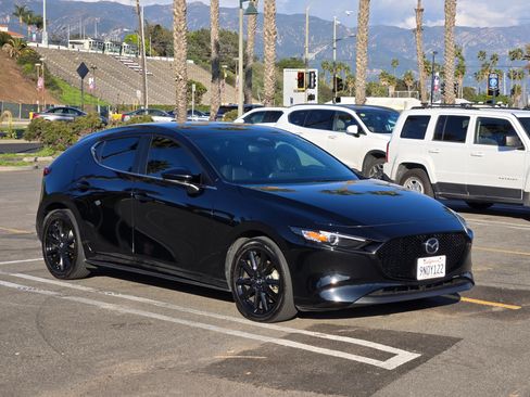 Used 2024 MAZDA MAZDA3 s image 4