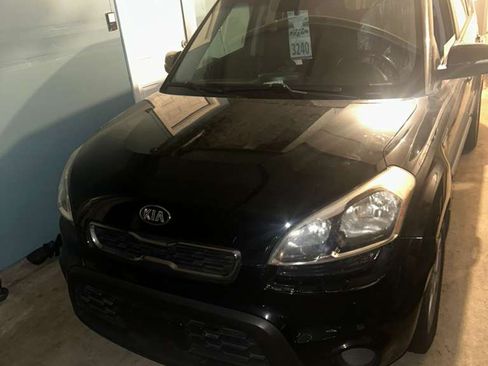 Used 2013 Kia Soul + image 9