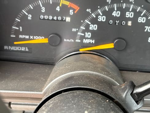 Used 1992 Chevrolet Silverado 3500 4x4 Regular Cab image 9